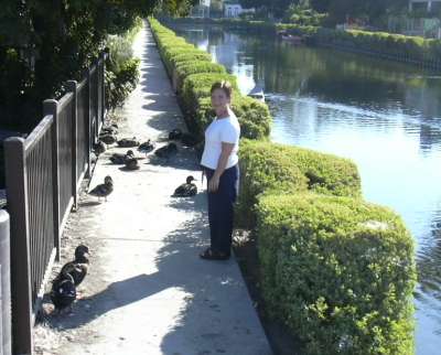 2003-0810-venise-canals-denise-with-ducks-los-angeles.jpg