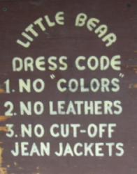 2003-0816-evergreen-little-bear-bar-sign.jpg