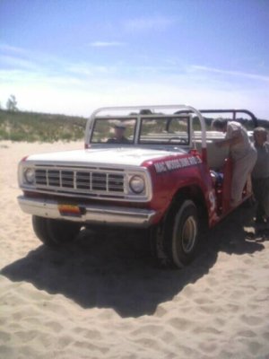2005-0815-dunes-car.jpg