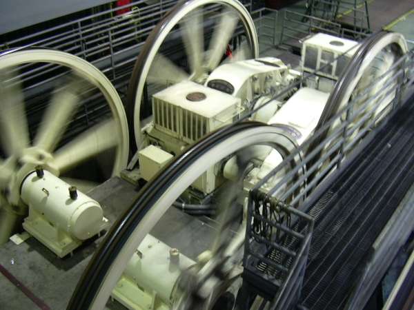 2003-0812-cable-car-sheaves-san-francisco.jpg