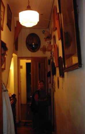 2005-0819-bnb-hallway.jpg